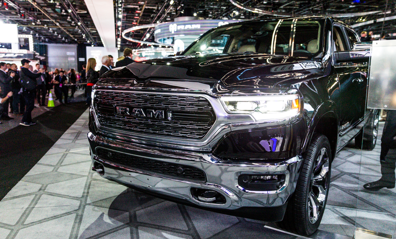 Illustration for article titled The 2019 Ram 1500 Gets Hybrid Tech And An Insane 12-Inch Touchscreen